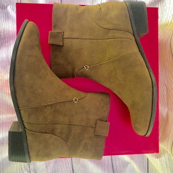 Just Fab Maesha Slip-on Bootie, size 8 - Picture 3 of 8